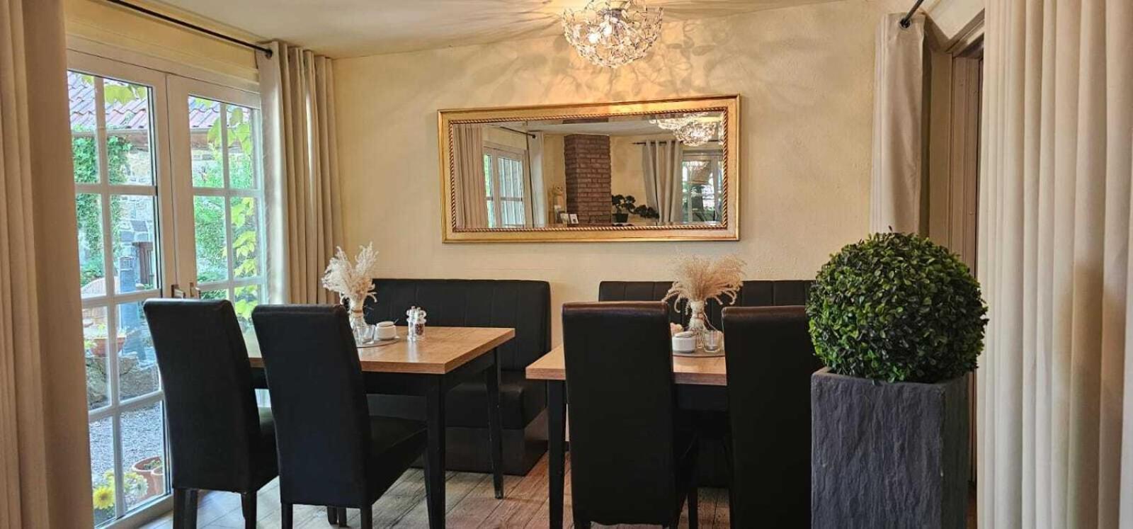 Hotelbetriebe Gueldenhaupt Gmbh Pensjonat